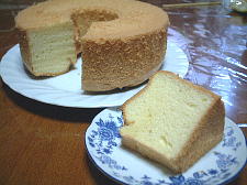 普通のスポンジケーキだと思えば上出来かも?