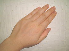 ちんちくりんな私の手