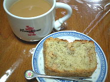 黒いツブツブは紅茶の茶葉