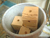 なぜにわざわざここへ?